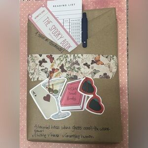 Blind Date with a Book a strange house,domestic un-rest. Deeply un-settling.